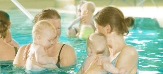 schwanger schwimmen mannheim Babyschwimmen in Mannheim