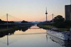 gunstig reisen mit dem auto mannheim SIXT Autovermietung Mannheim