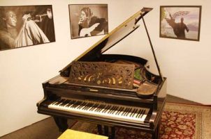 piano shops in mannheim Fachwerkstatt für Klavierbau 