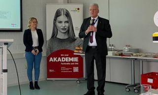 stellenangebote labortechniker mannheim Akademie der Universitätsklinikum Mannheim GmbH